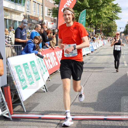 15.09.2024 - PSD Bank Halbmarathon Strokosch-Dieckow http://msf.ph/oto/7094232 15.09.2024 12:03:55 Ziel 1476, 2520, 2730, 2746, 3007, 3271 meine-sportfotos.de