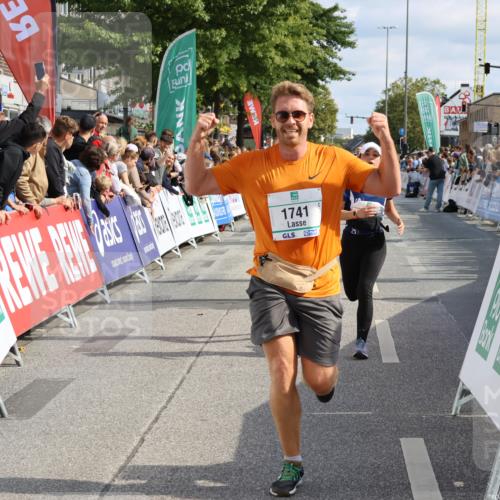 15.09.2024 - PSD Bank Halbmarathon Strokosch-Dieckow http://msf.ph/oto/7094268 15.09.2024 12:04:07 Ziel 1476, 1674, 1741, 2943, 2945, 3271 meine-sportfotos.de