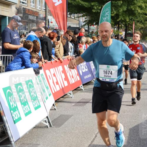 15.09.2024 - PSD Bank Halbmarathon Strokosch-Dieckow http://msf.ph/oto/7094297 15.09.2024 12:04:15 Ziel 1674, 1741, 2136, 2363, 2372, 2880, 2943, 2945 meine-sportfotos.de