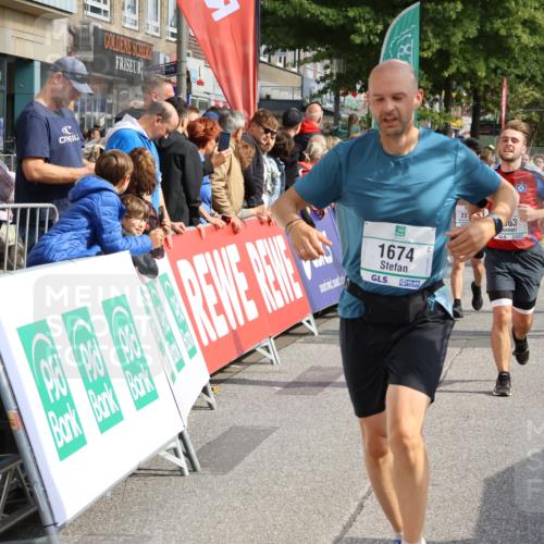 15.09.2024 - PSD Bank Halbmarathon Strokosch-Dieckow http://msf.ph/oto/7094302 15.09.2024 12:04:15 Ziel 1674, 1741, 2136, 2363, 2372, 2880, 2943, 2945 meine-sportfotos.de