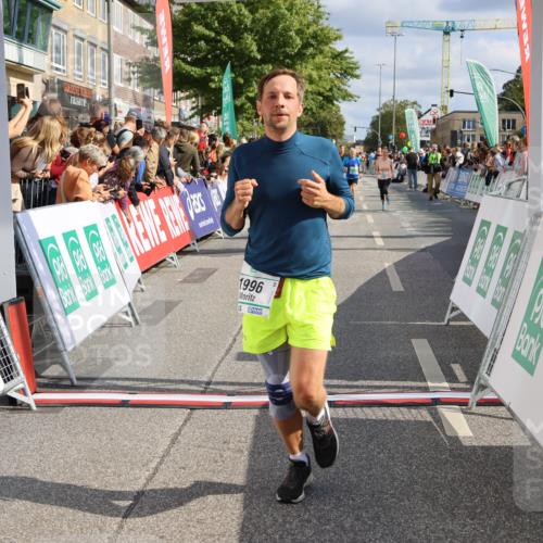 15.09.2024 - PSD Bank Halbmarathon Strokosch-Dieckow http://msf.ph/oto/7094303 15.09.2024 12:14:40 Ziel 1996, 3021, 3058, 3062, 3228, 3244, 3429, 3557 meine-sportfotos.de