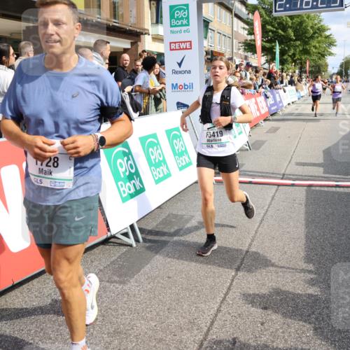 15.09.2024 - PSD Bank Halbmarathon Strokosch-Dieckow http://msf.ph/oto/7094343 15.09.2024 12:19:20 Ziel 1728, 1729, 2149, 2412, 2821, 3106, 3258, 3419, 3446, 3447, 3500, 3561 meine-sportfotos.de