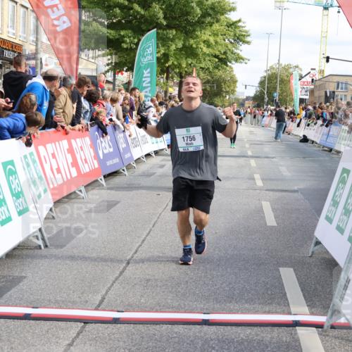 15.09.2024 - PSD Bank Halbmarathon Strokosch-Dieckow http://msf.ph/oto/7094396 15.09.2024 12:04:26 Ziel 1674, 1756, 2136, 2363, 2372, 2720, 2880, 3194 meine-sportfotos.de