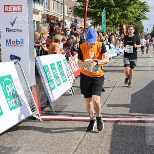 15.09.2024 - PSD Bank Halbmarathon Strokosch-Dieckow http://msf.ph/oto/7094448 15.09.2024 12:15:00 Ziel 972, 1896, 2350, 2390, 2557, 2573, 3132 meine-sportfotos.de