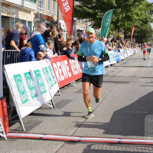 15.09.2024 - PSD Bank Halbmarathon Strokosch-Dieckow http://msf.ph/oto/7094473 15.09.2024 11:49:25 Ziel 1333, 1355, 1567, 1977 meine-sportfotos.de