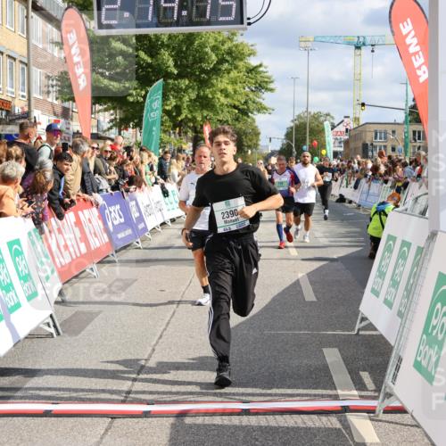 15.09.2024 - PSD Bank Halbmarathon Strokosch-Dieckow http://msf.ph/oto/7094479 15.09.2024 12:15:06 Ziel 798, 972, 1544, 2390, 2530, 2557, 2573, 3000, 3052, 3132, 3168 meine-sportfotos.de
