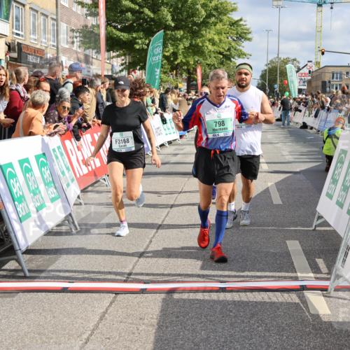 15.09.2024 - PSD Bank Halbmarathon Strokosch-Dieckow http://msf.ph/oto/7094501 15.09.2024 12:15:10 Ziel 798, 972, 1544, 1950, 2390, 2530, 2557, 2573, 3000, 3052, 3168 meine-sportfotos.de