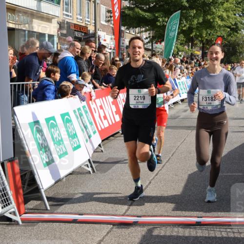 15.09.2024 - PSD Bank Halbmarathon Strokosch-Dieckow http://msf.ph/oto/7094507 15.09.2024 11:49:34 Ziel 785, 1333, 1500, 1567, 2219, 3182 meine-sportfotos.de