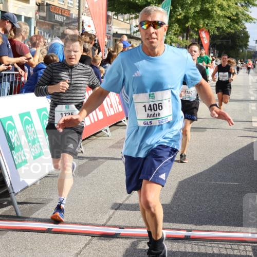 15.09.2024 - PSD Bank Halbmarathon Strokosch-Dieckow http://msf.ph/oto/7094588 15.09.2024 11:51:20 Ziel 1150, 1366, 1406, 1608, 1645, 1705, 1735, 1913, 2018, 2895, 2898, 3545 meine-sportfotos.de