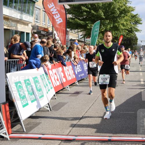 15.09.2024 - PSD Bank Halbmarathon Strokosch-Dieckow http://msf.ph/oto/7094604 15.09.2024 11:49:52 Ziel 1229, 1475, 1500, 1579, 1620, 2096, 2701, 2768, 2838, 2857 meine-sportfotos.de
