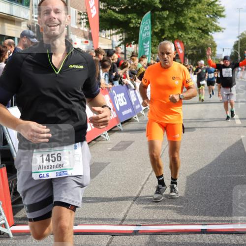 15.09.2024 - PSD Bank Halbmarathon Strokosch-Dieckow http://msf.ph/oto/7094666 15.09.2024 12:05:19 Ziel 1456, 2164, 2346, 2562, 2726, 2881, 3054, 3122, 3133 meine-sportfotos.de