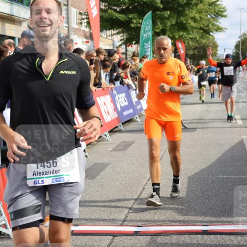 15.09.2024 - PSD Bank Halbmarathon Strokosch-Dieckow http://msf.ph/oto/7094669 15.09.2024 12:05:19 Ziel 1456, 2164, 2346, 2562, 2726, 2881, 3054, 3122, 3133 meine-sportfotos.de