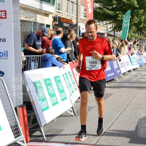 15.09.2024 - PSD Bank Halbmarathon Strokosch-Dieckow http://msf.ph/oto/7094684 15.09.2024 11:51:45 Ziel 1434, 1553, 1772, 1873, 1876, 1954, 2314, 2504, 2569, 2749, 3035, 3169 meine-sportfotos.de