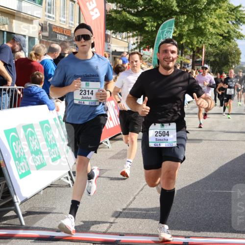 15.09.2024 - PSD Bank Halbmarathon Strokosch-Dieckow http://msf.ph/oto/7094712 15.09.2024 11:51:48 Ziel 1192, 1434, 1553, 1772, 1873, 1876, 1954, 2314, 2504, 2566, 2569, 2636, 2749, 3035, 3169, 3547 meine-sportfotos.de