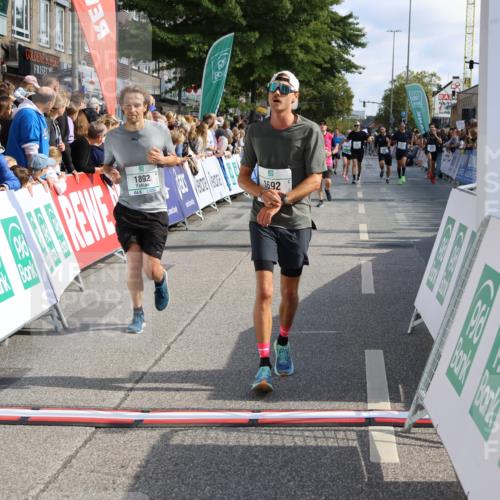 15.09.2024 - PSD Bank Halbmarathon Strokosch-Dieckow http://msf.ph/oto/7094726 15.09.2024 11:50:14 Ziel 970, 1154, 1572, 1616, 1680, 1692, 1763, 1892, 1989, 2067, 2678, 3536, 3537 meine-sportfotos.de