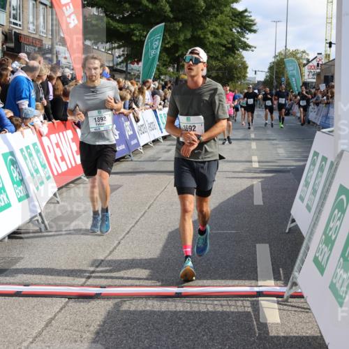 15.09.2024 - PSD Bank Halbmarathon Strokosch-Dieckow http://msf.ph/oto/7094729 15.09.2024 11:50:14 Ziel 970, 1154, 1572, 1616, 1680, 1692, 1763, 1892, 1989, 2067, 2678, 3536, 3537 meine-sportfotos.de