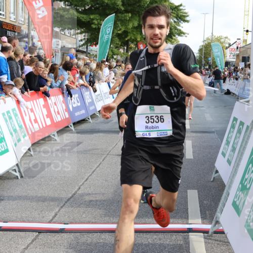 15.09.2024 - PSD Bank Halbmarathon Strokosch-Dieckow http://msf.ph/oto/7094749 15.09.2024 11:50:20 Ziel 965, 970, 1154, 1311, 1353, 1528, 1572, 1635, 1680, 1692, 1892, 1989, 2067, 3536, 3537 meine-sportfotos.de