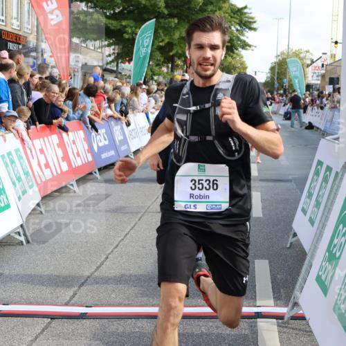 15.09.2024 - PSD Bank Halbmarathon Strokosch-Dieckow http://msf.ph/oto/7094751 15.09.2024 11:50:20 Ziel 965, 970, 1154, 1311, 1353, 1528, 1572, 1635, 1680, 1692, 1892, 1989, 2067, 3536, 3537 meine-sportfotos.de
