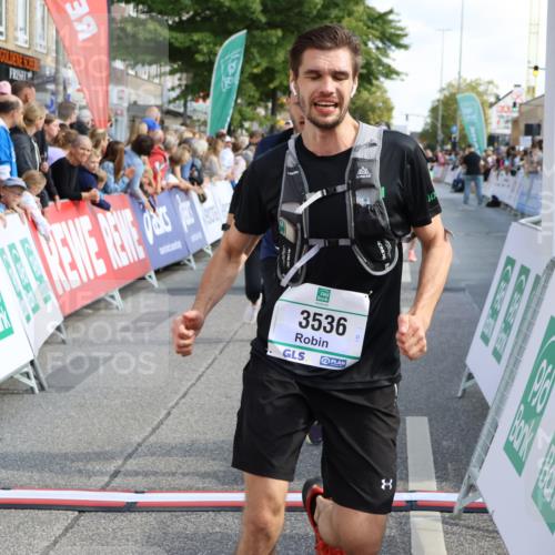 15.09.2024 - PSD Bank Halbmarathon Strokosch-Dieckow http://msf.ph/oto/7094754 15.09.2024 11:50:20 Ziel 965, 970, 1154, 1311, 1353, 1528, 1572, 1635, 1680, 1692, 1892, 1989, 2067, 3536, 3537 meine-sportfotos.de