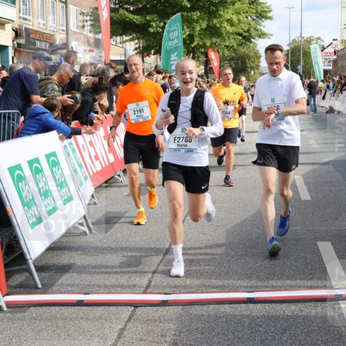 15.09.2024 - PSD Bank Halbmarathon Strokosch-Dieckow http://msf.ph/oto/7094766 15.09.2024 12:05:30 Ziel 1456, 1656, 1718, 2164, 2191, 2199, 2304, 2419, 2515, 2562, 2726, 2786, 3054 meine-sportfotos.de
