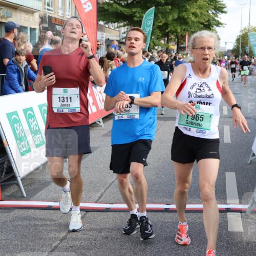 15.09.2024 - PSD Bank Halbmarathon Strokosch-Dieckow http://msf.ph/oto/7094806 15.09.2024 11:50:25 Ziel 965, 1154, 1311, 1323, 1353, 1463, 1521, 1528, 1572, 1635, 1692, 1743, 1892, 2067, 3536, 3537 meine-sportfotos.de