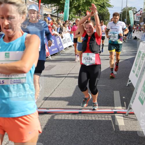 15.09.2024 - PSD Bank Halbmarathon Strokosch-Dieckow http://msf.ph/oto/7094849 15.09.2024 11:52:07 Ziel 1192, 1494, 1606, 1661, 1767, 1793, 2487, 2536, 2566, 2636, 2725, 2775, 2825, 2835, 3518 meine-sportfotos.de