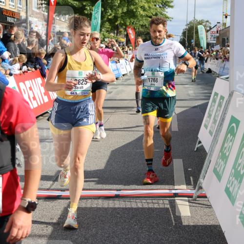 15.09.2024 - PSD Bank Halbmarathon Strokosch-Dieckow http://msf.ph/oto/7094866 15.09.2024 11:52:08 Ziel 1494, 1606, 1661, 1767, 1793, 2487, 2536, 2636, 2725, 2775, 2825, 2835, 3518 meine-sportfotos.de