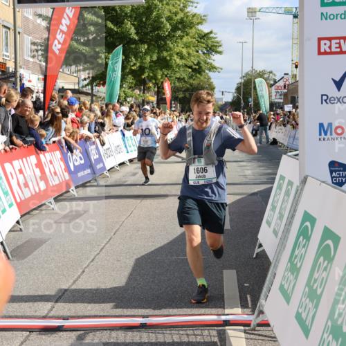 15.09.2024 - PSD Bank Halbmarathon Strokosch-Dieckow http://msf.ph/oto/7094881 15.09.2024 11:52:14 Ziel 1494, 1552, 1606, 1661, 1667, 1767, 1793, 2487, 2536, 2725, 2775, 2825, 2835, 3518 meine-sportfotos.de