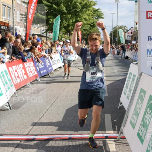 15.09.2024 - PSD Bank Halbmarathon Strokosch-Dieckow http://msf.ph/oto/7094902 15.09.2024 11:52:15 Ziel 1494, 1552, 1606, 1661, 1667, 1793, 2487, 2536, 2725, 2775, 2825, 2835, 3518 meine-sportfotos.de