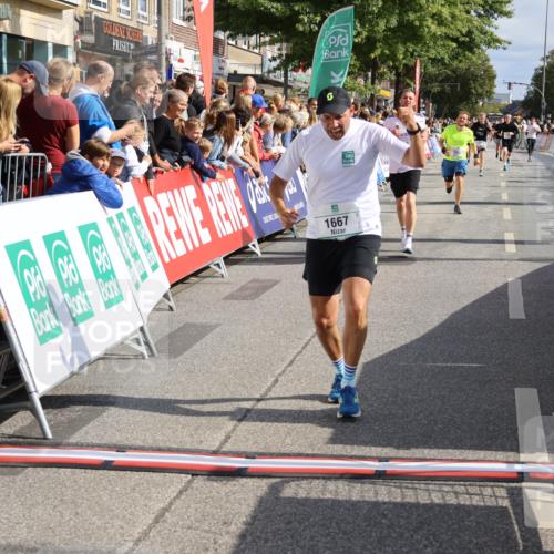 15.09.2024 - PSD Bank Halbmarathon Strokosch-Dieckow http://msf.ph/oto/7094916 15.09.2024 11:52:20 Ziel 1354, 1552, 1606, 1661, 1667, 2493, 2775, 2825, 3518 meine-sportfotos.de