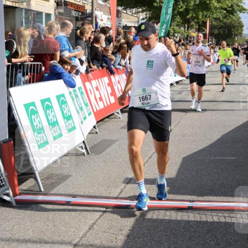 15.09.2024 - PSD Bank Halbmarathon Strokosch-Dieckow http://msf.ph/oto/7094933 15.09.2024 11:52:21 Ziel 1354, 1552, 1606, 1661, 1667, 2182, 2493, 2775, 3518 meine-sportfotos.de
