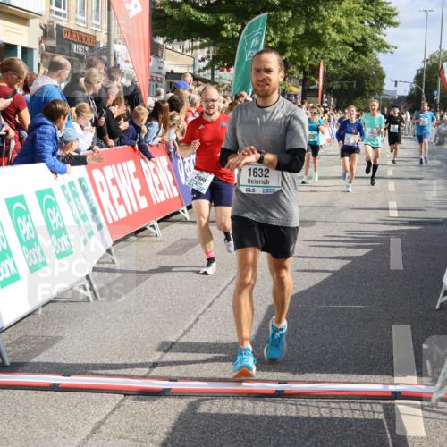15.09.2024 - PSD Bank Halbmarathon Strokosch-Dieckow http://msf.ph/oto/7094952 15.09.2024 11:50:58 Ziel 783, 974, 1296, 1493, 1501, 1632, 1666, 1940, 2269, 2284, 2492, 2658, 2666 meine-sportfotos.de