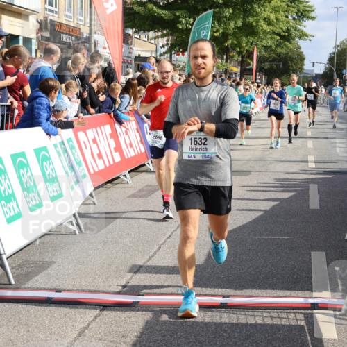 15.09.2024 - PSD Bank Halbmarathon Strokosch-Dieckow http://msf.ph/oto/7094958 15.09.2024 11:50:58 Ziel 783, 974, 1296, 1493, 1501, 1632, 1666, 1940, 2269, 2284, 2492, 2658, 2666 meine-sportfotos.de