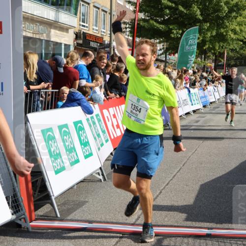 15.09.2024 - PSD Bank Halbmarathon Strokosch-Dieckow http://msf.ph/oto/7094969 15.09.2024 11:52:26 Ziel 1354, 1552, 1606, 1667, 1908, 2182, 2493, 2655 meine-sportfotos.de