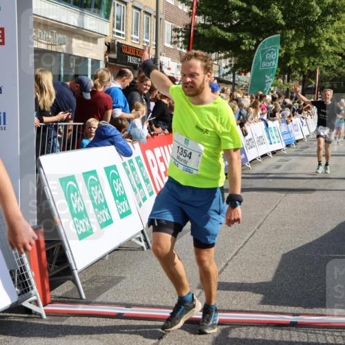 15.09.2024 - PSD Bank Halbmarathon Strokosch-Dieckow http://msf.ph/oto/7094971 15.09.2024 11:52:26 Ziel 1354, 1552, 1606, 1667, 1908, 2182, 2493, 2655 meine-sportfotos.de