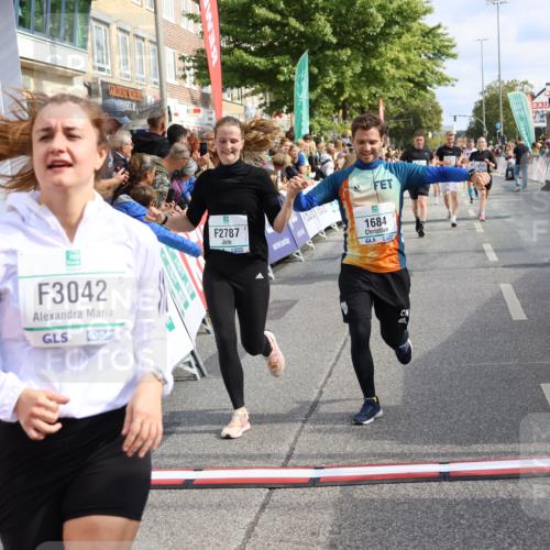 15.09.2024 - PSD Bank Halbmarathon Strokosch-Dieckow http://msf.ph/oto/7094978 15.09.2024 12:06:01 Ziel 1684, 2043, 2072, 2283, 2407, 2787, 2973, 3042, 3217 meine-sportfotos.de