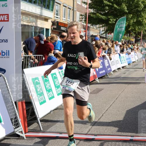 15.09.2024 - PSD Bank Halbmarathon Strokosch-Dieckow http://msf.ph/oto/7094992 15.09.2024 11:52:29 Ziel 1354, 1380, 1552, 1667, 1908, 2182, 2422, 2493, 2502, 2655, 2693 meine-sportfotos.de