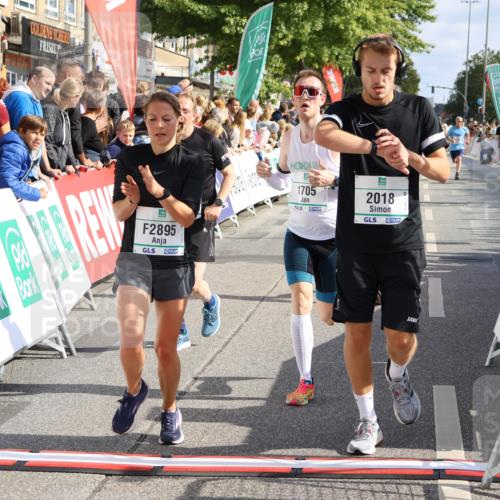 15.09.2024 - PSD Bank Halbmarathon Strokosch-Dieckow http://msf.ph/oto/7095015 15.09.2024 11:51:13 Ziel 974, 1366, 1406, 1608, 1645, 1705, 1735, 2018, 2269, 2284, 2492, 2658, 2895, 3545 meine-sportfotos.de