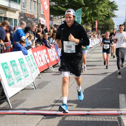 15.09.2024 - PSD Bank Halbmarathon Strokosch-Dieckow http://msf.ph/oto/7095020 15.09.2024 11:52:33 Ziel 1354, 1380, 1556, 1667, 1908, 1980, 2182, 2422, 2493, 2502, 2655, 2693 meine-sportfotos.de