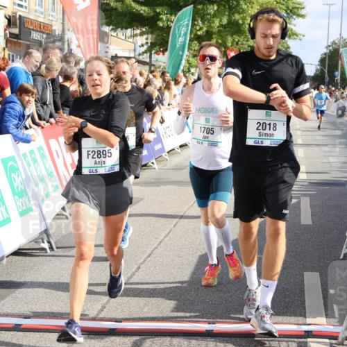 15.09.2024 - PSD Bank Halbmarathon Strokosch-Dieckow http://msf.ph/oto/7095021 15.09.2024 11:51:13 Ziel 974, 1366, 1406, 1608, 1645, 1705, 1735, 2018, 2269, 2284, 2492, 2658, 2895, 3545 meine-sportfotos.de