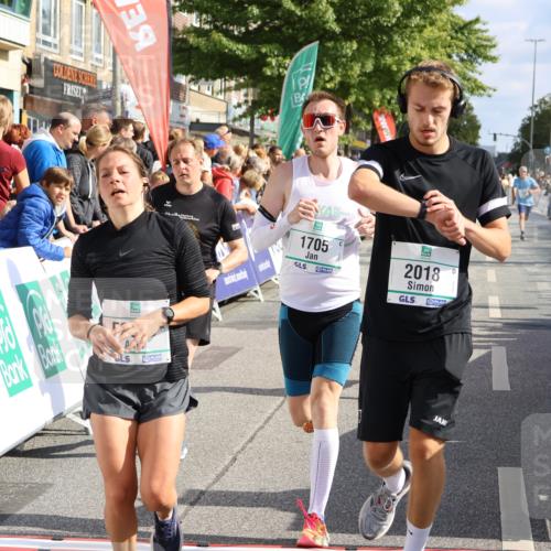15.09.2024 - PSD Bank Halbmarathon Strokosch-Dieckow http://msf.ph/oto/7095028 15.09.2024 11:51:13 Ziel 974, 1366, 1406, 1608, 1645, 1705, 1735, 2018, 2269, 2284, 2492, 2658, 2895, 3545 meine-sportfotos.de
