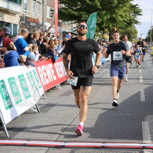 15.09.2024 - PSD Bank Halbmarathon Strokosch-Dieckow http://msf.ph/oto/7095048 15.09.2024 11:52:40 Ziel 1197, 1276, 1378, 1380, 1556, 1569, 1834, 1908, 1980, 2153, 2182, 2422, 2502, 2655, 2693, 3527 meine-sportfotos.de