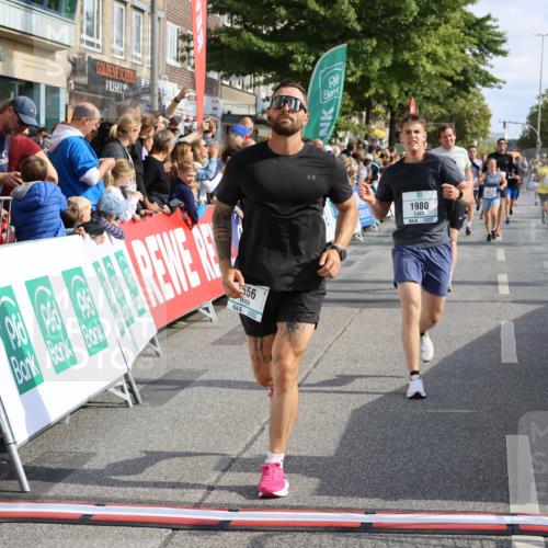 15.09.2024 - PSD Bank Halbmarathon Strokosch-Dieckow http://msf.ph/oto/7095050 15.09.2024 11:52:40 Ziel 1197, 1276, 1378, 1380, 1556, 1569, 1834, 1908, 1980, 2153, 2182, 2422, 2502, 2655, 2693, 3527 meine-sportfotos.de