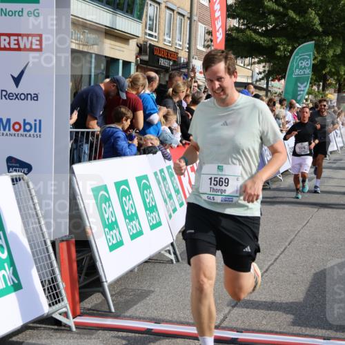 15.09.2024 - PSD Bank Halbmarathon Strokosch-Dieckow http://msf.ph/oto/7095068 15.09.2024 11:52:44 Ziel 1197, 1276, 1342, 1378, 1380, 1556, 1569, 1595, 1696, 1801, 1834, 1908, 1980, 2153, 2422, 2502, 2507, 2693, 2712, 2844, 3527 meine-sportfotos.de