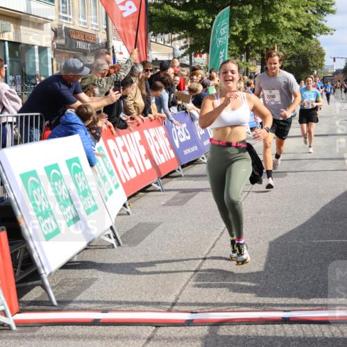 15.09.2024 - PSD Bank Halbmarathon Strokosch-Dieckow http://msf.ph/oto/7095092 15.09.2024 12:06:29 Ziel 1518, 1607, 1821, 1831, 2280, 2804, 2854, 2947, 3350 meine-sportfotos.de