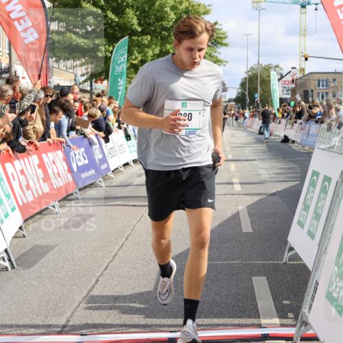 15.09.2024 - PSD Bank Halbmarathon Strokosch-Dieckow http://msf.ph/oto/7095102 15.09.2024 12:06:30 Ziel 1518, 1607, 1747, 1821, 1831, 2280, 2804, 2854, 2947, 3350 meine-sportfotos.de