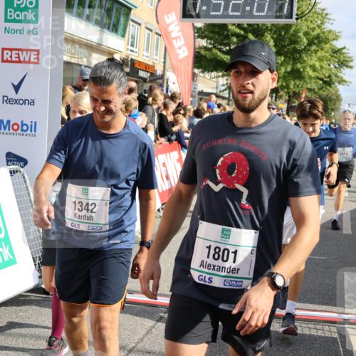 15.09.2024 - PSD Bank Halbmarathon Strokosch-Dieckow http://msf.ph/oto/7095116 15.09.2024 11:52:52 Ziel 1197, 1210, 1276, 1342, 1378, 1416, 1511, 1556, 1569, 1573, 1595, 1696, 1776, 1798, 1801, 1812, 1834, 1893, 1980, 2130, 2153, 2507, 2712, 2744, 2844, 3527 meine-sportfotos.de