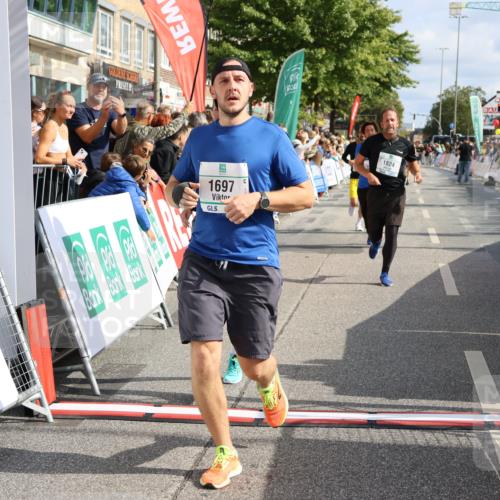 15.09.2024 - PSD Bank Halbmarathon Strokosch-Dieckow http://msf.ph/oto/7095128 15.09.2024 12:06:40 Ziel 1464, 1697, 1747, 1824, 2036, 2092, 2280, 2334, 2718, 2854, 3350 meine-sportfotos.de