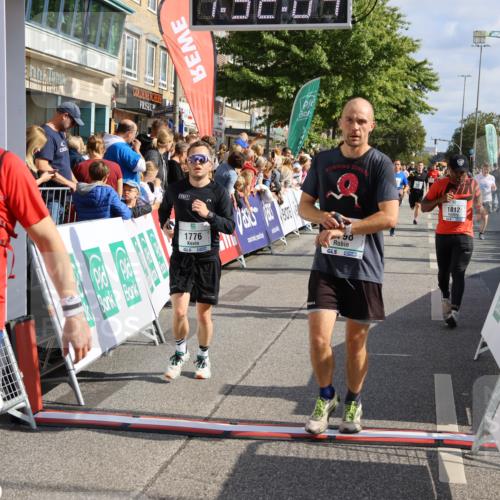 15.09.2024 - PSD Bank Halbmarathon Strokosch-Dieckow http://msf.ph/oto/7095129 15.09.2024 11:52:55 Ziel 1197, 1210, 1276, 1342, 1378, 1416, 1511, 1569, 1573, 1595, 1676, 1685, 1696, 1776, 1798, 1801, 1812, 1834, 1893, 1907, 2130, 2153, 2507, 2663, 2712, 2744, 2844, 3527 meine-sportfotos.de