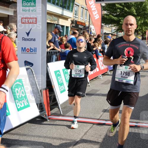 15.09.2024 - PSD Bank Halbmarathon Strokosch-Dieckow http://msf.ph/oto/7095133 15.09.2024 11:52:56 Ziel 1197, 1210, 1276, 1342, 1378, 1416, 1511, 1569, 1573, 1595, 1676, 1685, 1696, 1776, 1798, 1801, 1812, 1834, 1893, 1907, 2130, 2153, 2507, 2663, 2712, 2741, 2744, 2844, 3527 meine-sportfotos.de